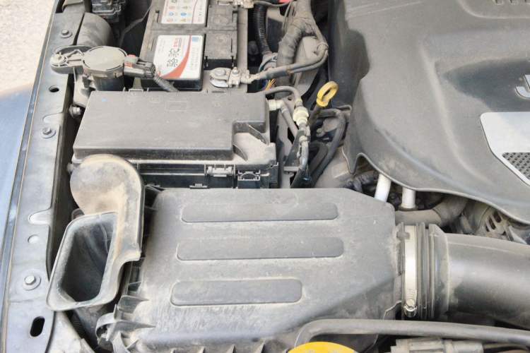Used Jeep Wrangler 2017 3.6L Rubicon Four-Door Comfort Edition Engine Bay Right