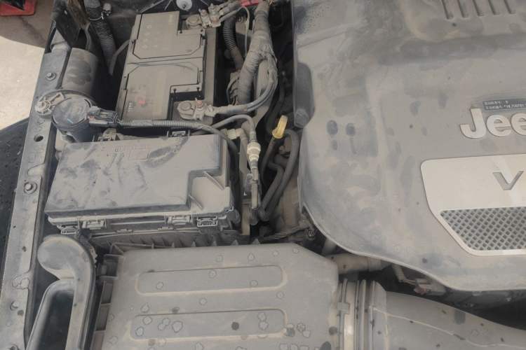 Used Jeep Wrangler 2017 3.0L Sahara Four-Door Comfort Edition Engine Bay Right