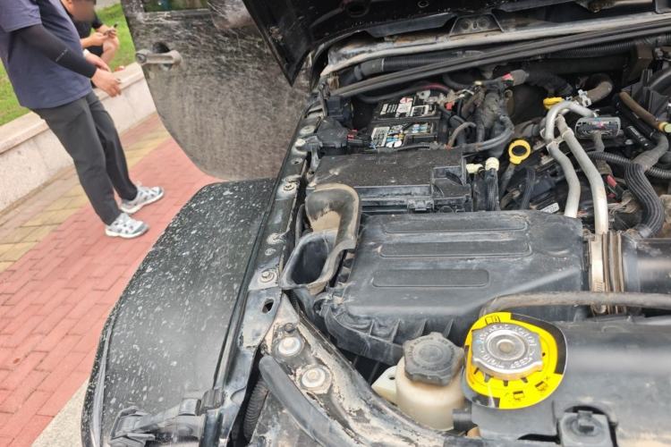 Used Jeep Wrangler 2017 3.6L Rubicon Four-Door Comfort Edition Engine Bay Right