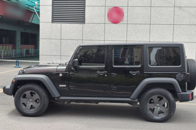 Used Jeep Wrangler 2017 3.6L Rubicon Recon 10th Anniversary Limited Collector's Edition Exterior 6