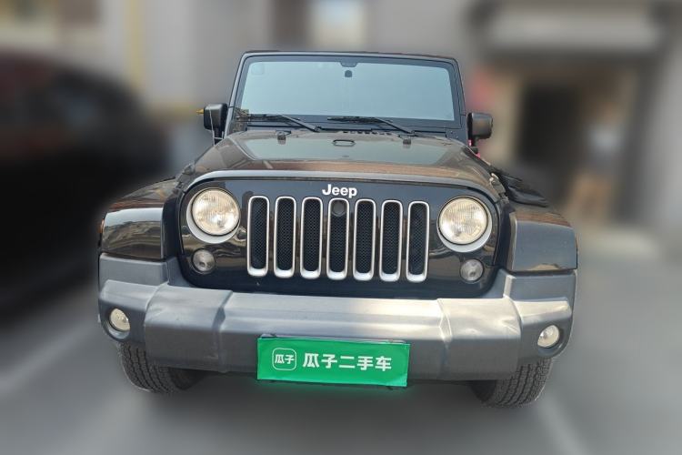 Used Jeep Wrangler 2017 3.0L Sahara Four-Door Comfort Edition Front