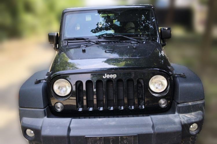 Used Jeep Wrangler 2017 3.6L Rubicon Four-Door Comfort Edition Front