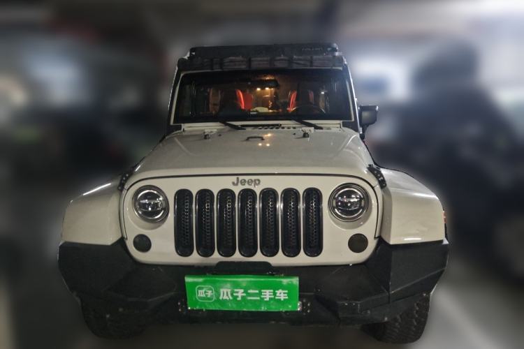 Used Jeep Wrangler 2017 3.0L Sahara Four-Door Comfort Edition Front