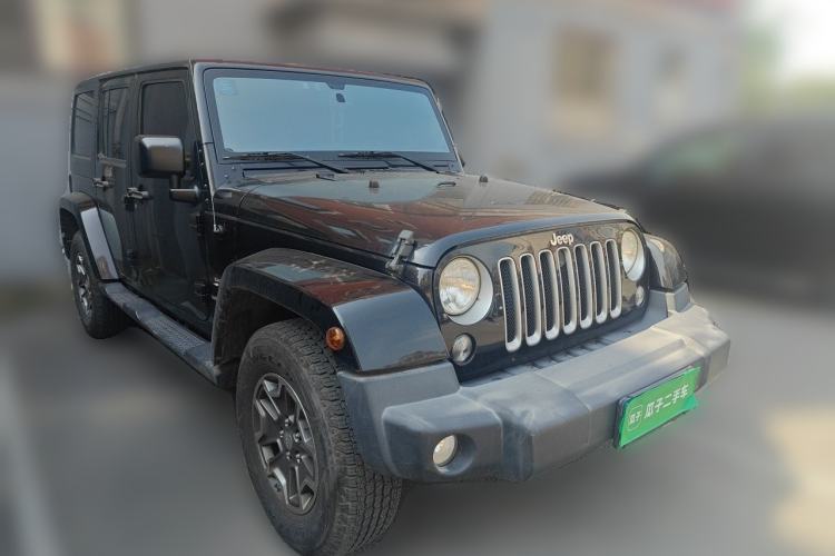 Used Jeep Wrangler 2017 3.0L Sahara Four-Door Comfort Edition Front Right 45 Deg