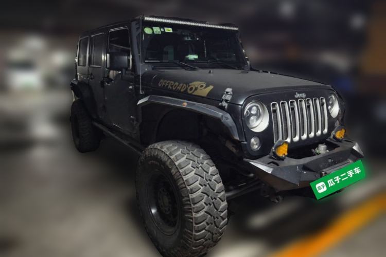 Used Jeep Wrangler 2017 3.0L Sahara Four-Door Comfort Edition Front Right 45 Deg