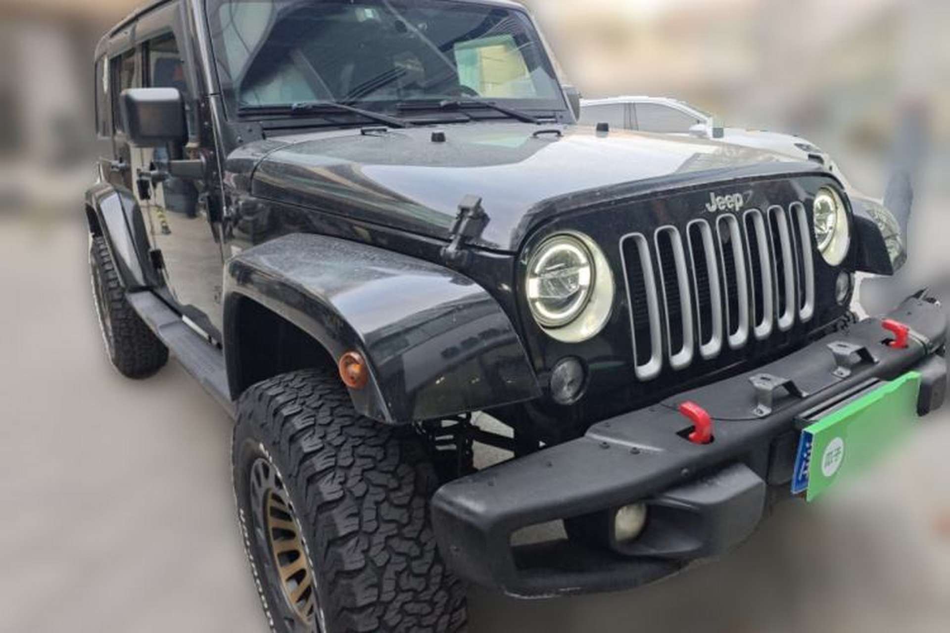 Used Jeep Wrangler 2017 3.0L Sahara Four-Door Comfort Edition Front Right 45 Deg