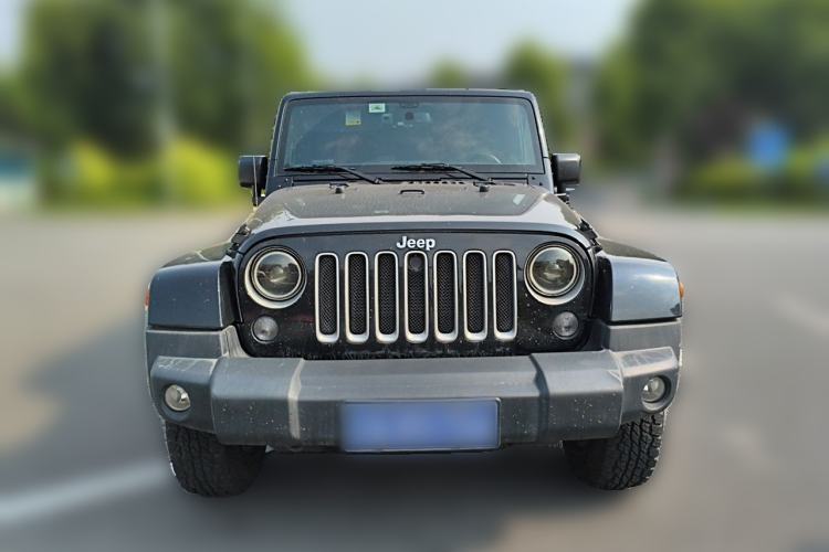 Used Jeep Wrangler 2017 3.0L Sahara Four-Door Comfort Edition Front
