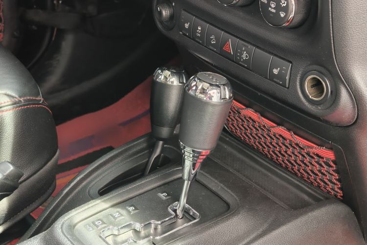 Used Jeep Wrangler 2017 3.6L Rubicon Recon 10th Anniversary Limited Collector's Edition Gear Lever
