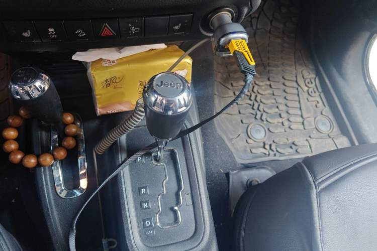 Used Jeep Wrangler 2017 3.0L Sahara Four-Door Comfort Edition Gear Lever