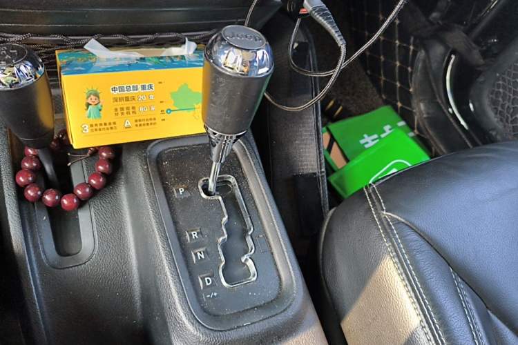 Used Jeep Wrangler 2017 3.0L Sahara Four-Door Comfort Edition Gear Lever