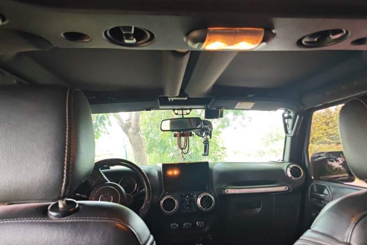 Used Jeep Wrangler 2017 3.6L Rubicon Four-Door Comfort Edition Headliner