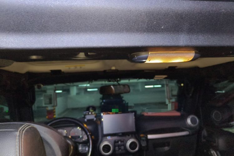 Used Jeep Wrangler 2017 3.0L Sahara Four-Door Comfort Edition Headliner