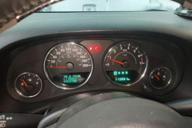 Used Jeep Wrangler 2017 3.0L Sahara Four-Door Comfort Edition Instrument Cluster