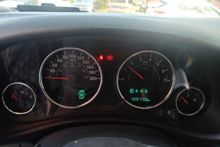 Used Jeep Wrangler 2017 3.0L Sahara Four-Door Comfort Edition Instrument Cluster