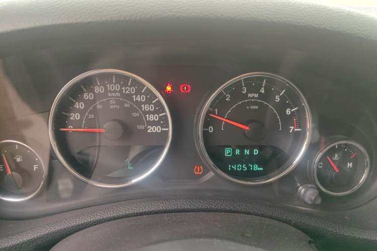 Used Jeep Wrangler 2017 3.0L Sahara Four-Door Comfort Edition Instrument Cluster