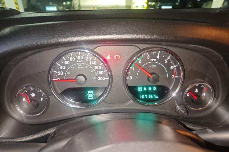 Used Jeep Wrangler 2017 3.0L Sahara Four-Door Comfort Edition Instrument Cluster