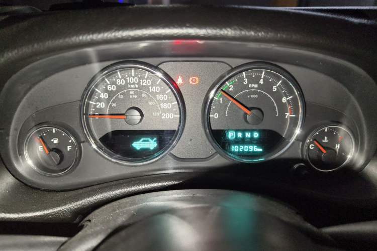 Used Jeep Wrangler 2017 3.0L Sahara Four-Door Comfort Edition Instrument Cluster