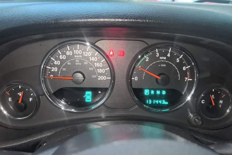 Used Jeep Wrangler 2017 3.0L Sahara Four-Door Comfort Edition Instrument Cluster
