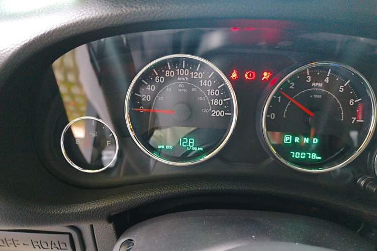Used Jeep Wrangler 2017 3.6L Rubicon Two-Door Comfort Edition Instrument Cluster