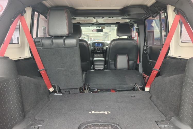 Used Jeep Wrangler 2017 3.6L Rubicon Recon 10th Anniversary Limited Collector's Edition Interior 7
