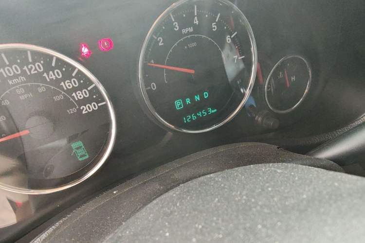 Used Jeep Wrangler 2017 3.6L Rubicon Four-Door Comfort Edition Odometer Close Up
