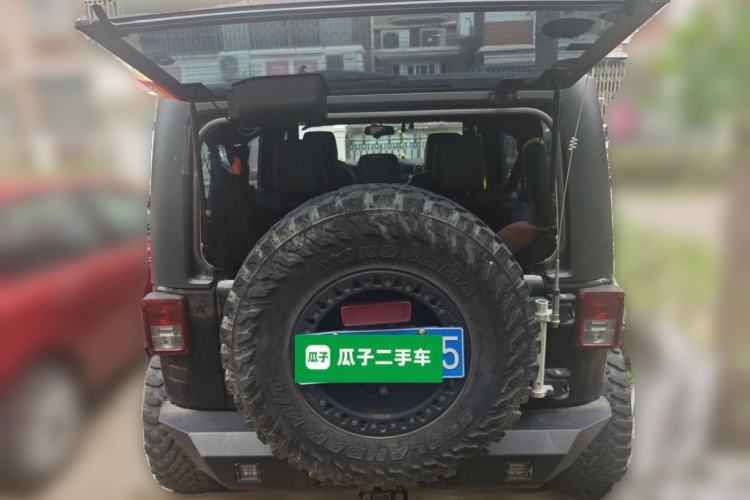 Used Jeep Wrangler 2017 3.0L Sahara Four-Door Comfort Edition Rear