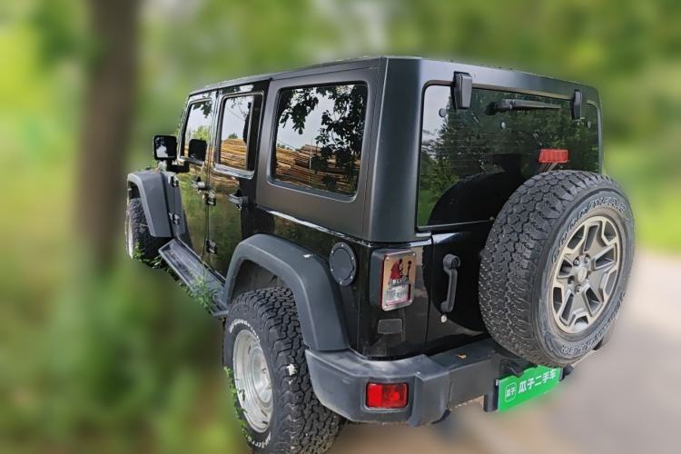 Used Jeep Wrangler 2017 3.6L Rubicon Four-Door Comfort Edition Rear Left 45 Deg
