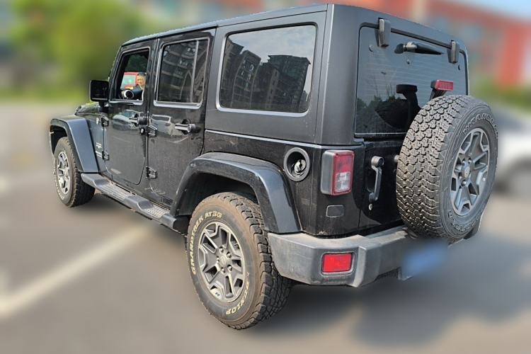 Used Jeep Wrangler 2017 3.0L Sahara Four-Door Comfort Edition Rear Left 45 Deg