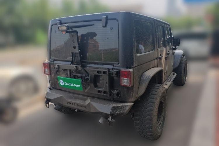 Used Jeep Wrangler 2017 3.6L Rubicon Four-Door Comfort Edition Rear Right 45 Deg