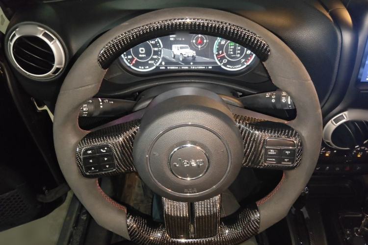 Used Jeep Wrangler 2017 3.6L Rubicon Four-Door Comfort Edition Steering Wheel