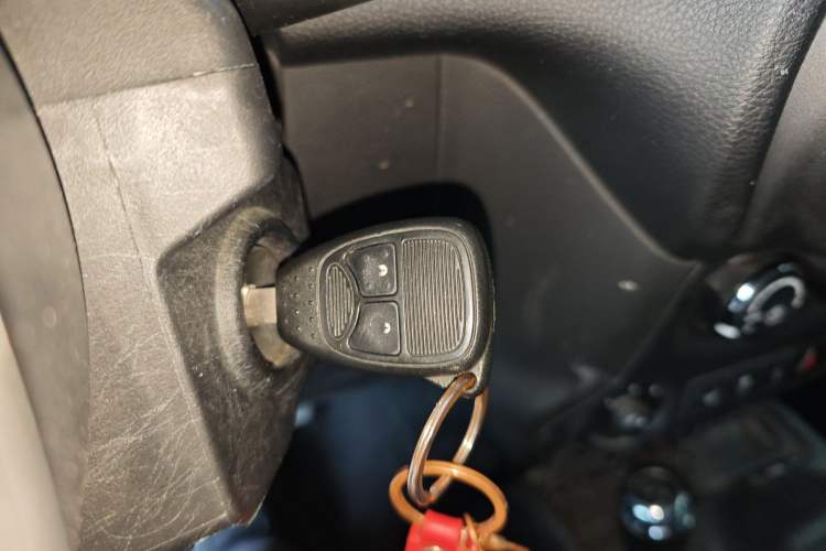 Used Jeep Wrangler 2017 3.0L Sahara Four-Door Comfort Edition Vehicle Key