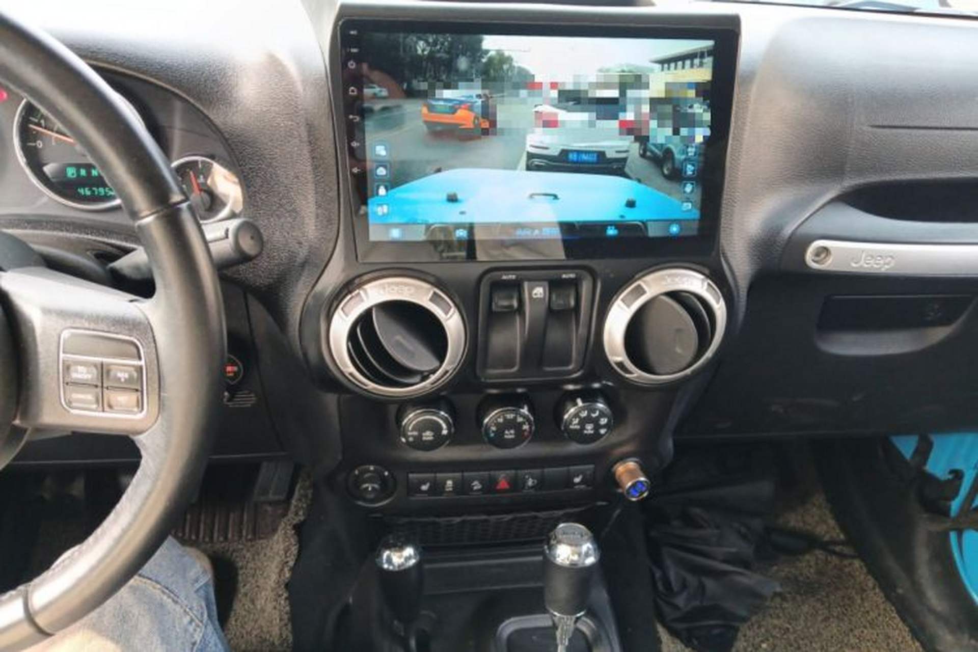 Used Jeep Wrangler 2017 3.6L Rubicon Two-Door Comfort Edition Audio And AC Panel