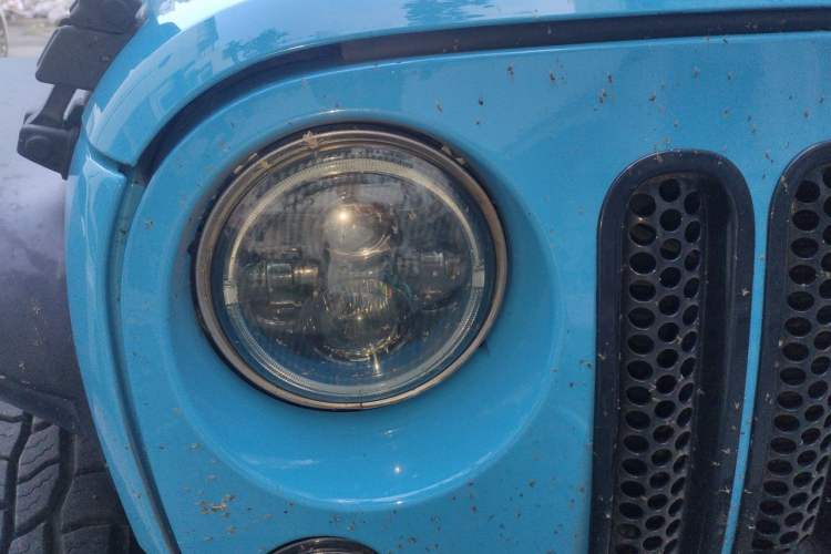 Used Jeep Wrangler 2017 3.6L Rubicon Two-Door Comfort Edition Right Front Headlight