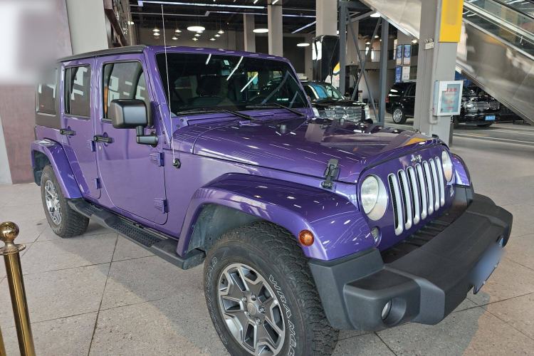 Used Jeep Wrangler 2017 3.0L Sahara Four-Door Comfort Edition Exterior 2