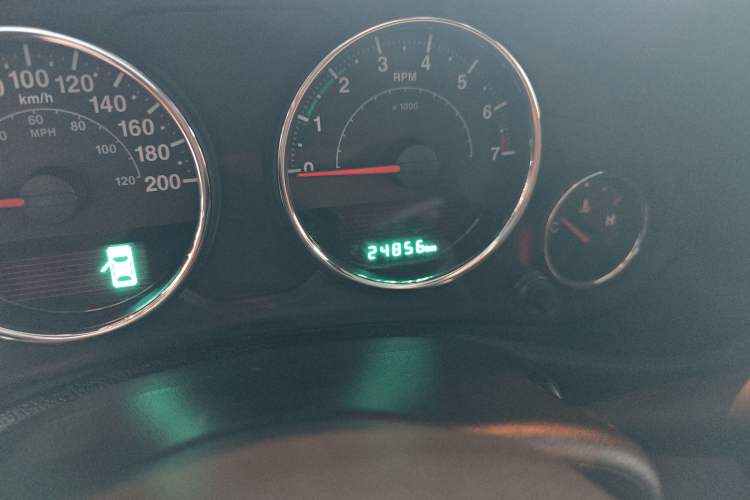 Used Jeep Wrangler 2017 3.0L Sahara Four-Door Comfort Edition Odometer Close Up