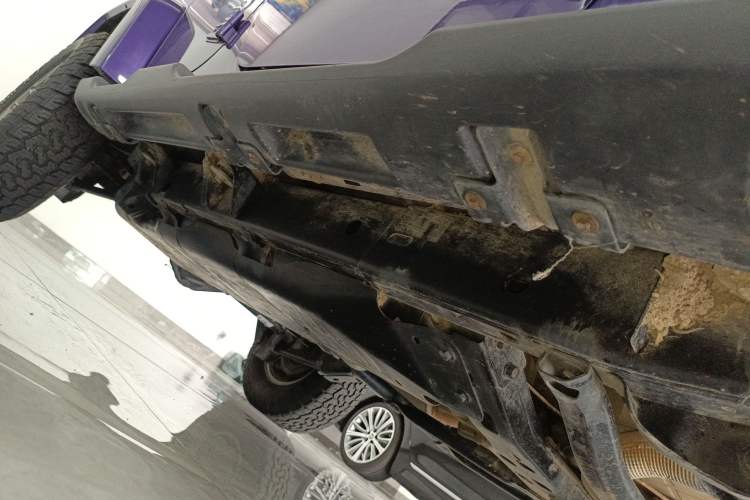 Used Jeep Wrangler 2017 3.0L Sahara Four-Door Comfort Edition Right Side Sill