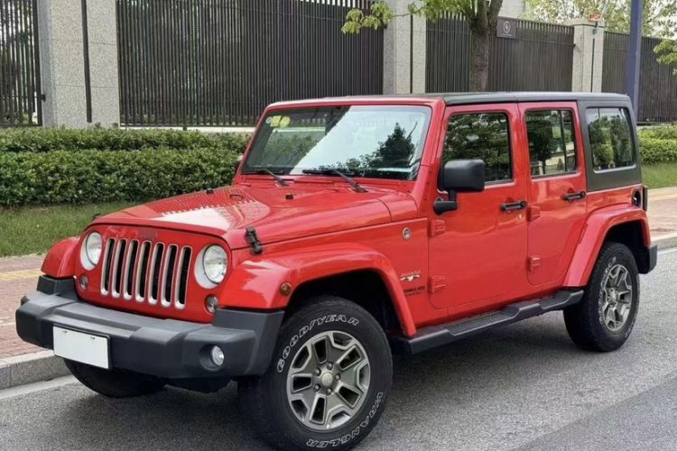 Used Jeep Wrangler 2017 3.0L Sahara Four-Door Comfort Edition Exterior 1