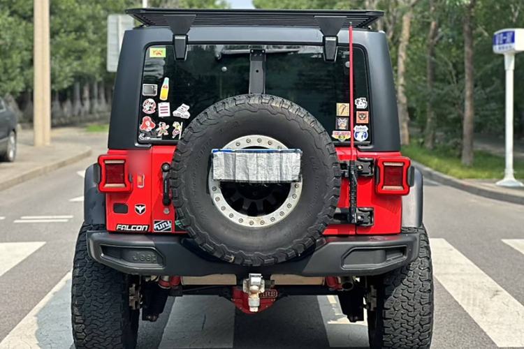 Used Jeep Wrangler 2017 3.6L Rubicon Four-Door Comfort Edition Exterior 4