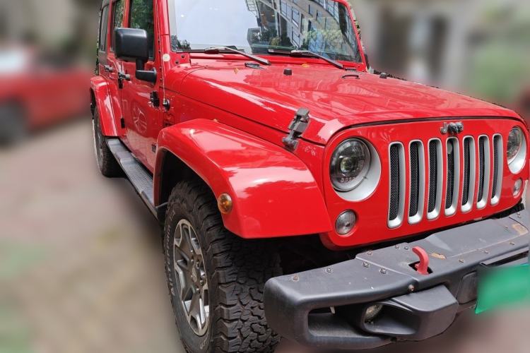Used Jeep Wrangler 2017 3.0L Sahara Four-Door Comfort Edition Front Right 45 Deg