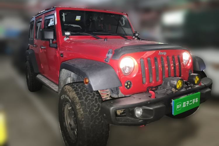 Used Jeep Wrangler 2017 3.6L Rubicon Four-Door Comfort Edition Front Right 45 Deg