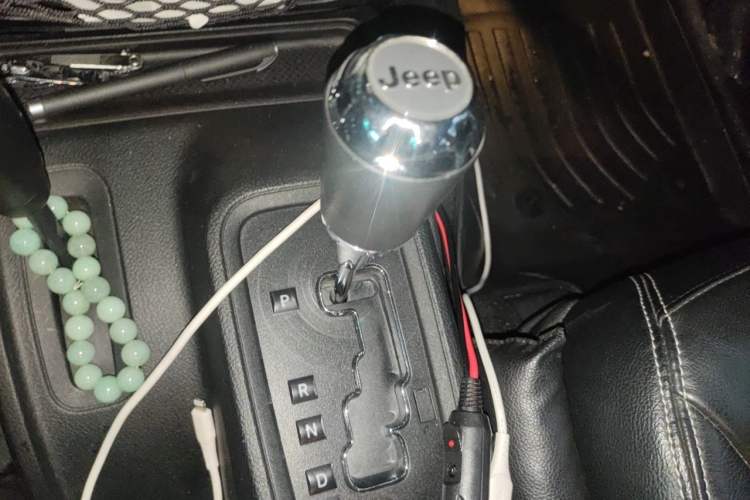 Used Jeep Wrangler 2017 3.0L Sahara Four-Door Comfort Edition Gear Lever