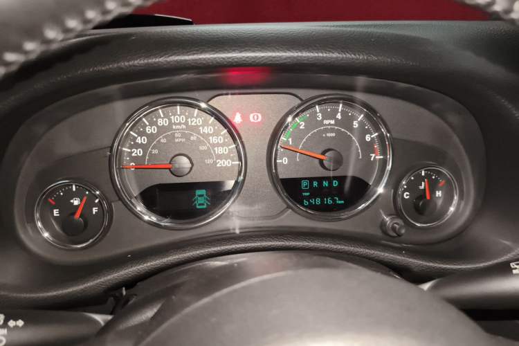 Used Jeep Wrangler 2017 3.6L Rubicon Four-Door Comfort Edition Instrument Cluster
