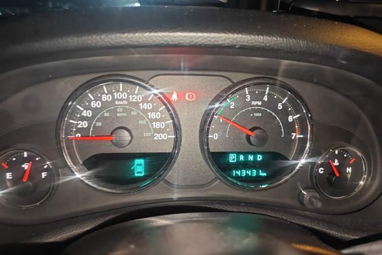 Used Jeep Wrangler 2017 3.0L Sahara Four-Door Comfort Edition Instrument Cluster