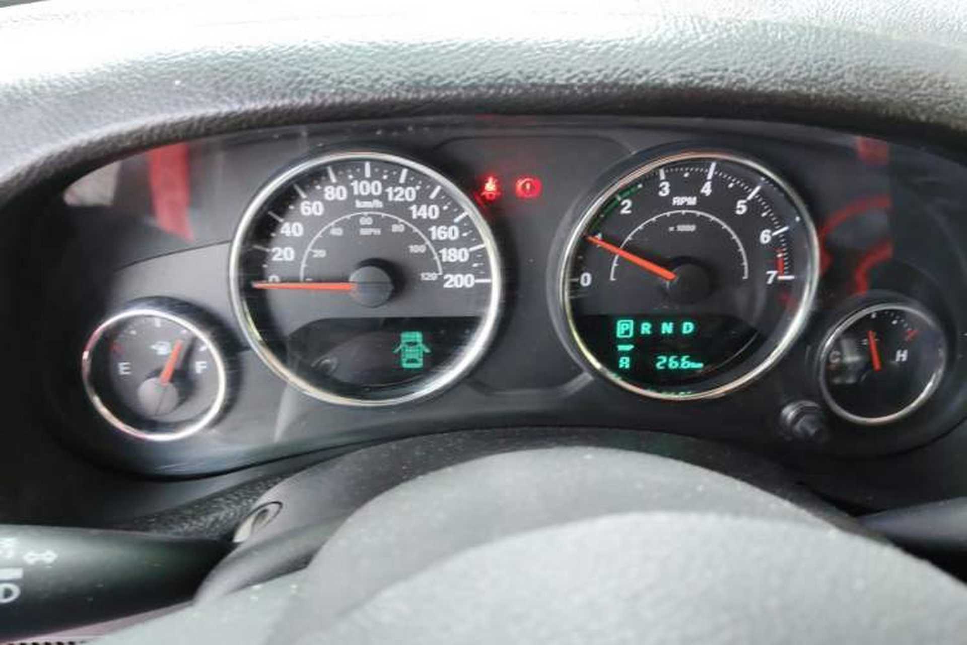 Used Jeep Wrangler 2017 3.0L Sahara Four-Door Comfort Edition Instrument Cluster