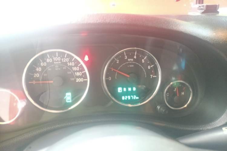 Used Jeep Wrangler 2017 3.0L Sahara Four-Door Comfort Edition Instrument Cluster