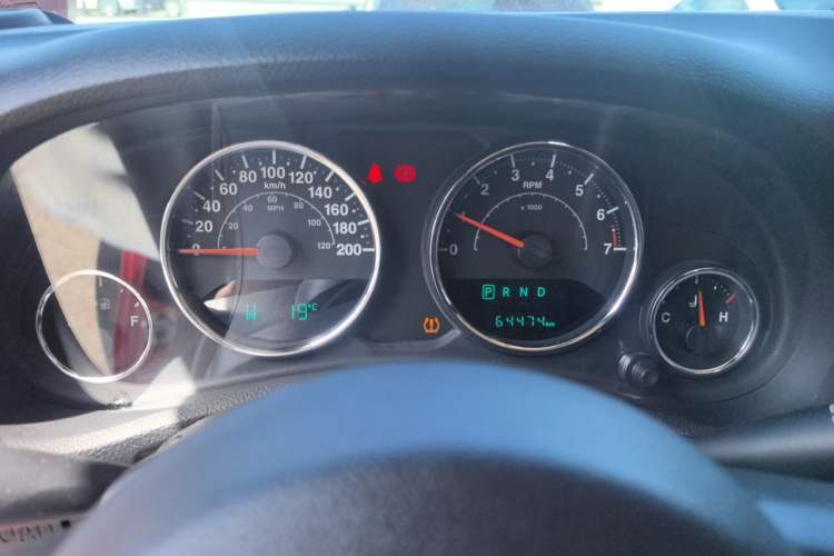 Used Jeep Wrangler 2017 3.6L Rubicon Two-Door Comfort Edition Instrument Cluster