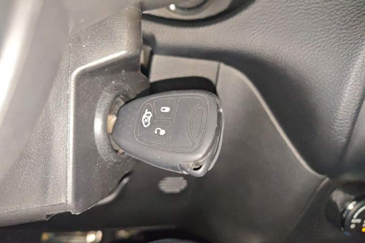 Used Jeep Wrangler 2017 3.0L Sahara Four-Door Comfort Edition Interior 1