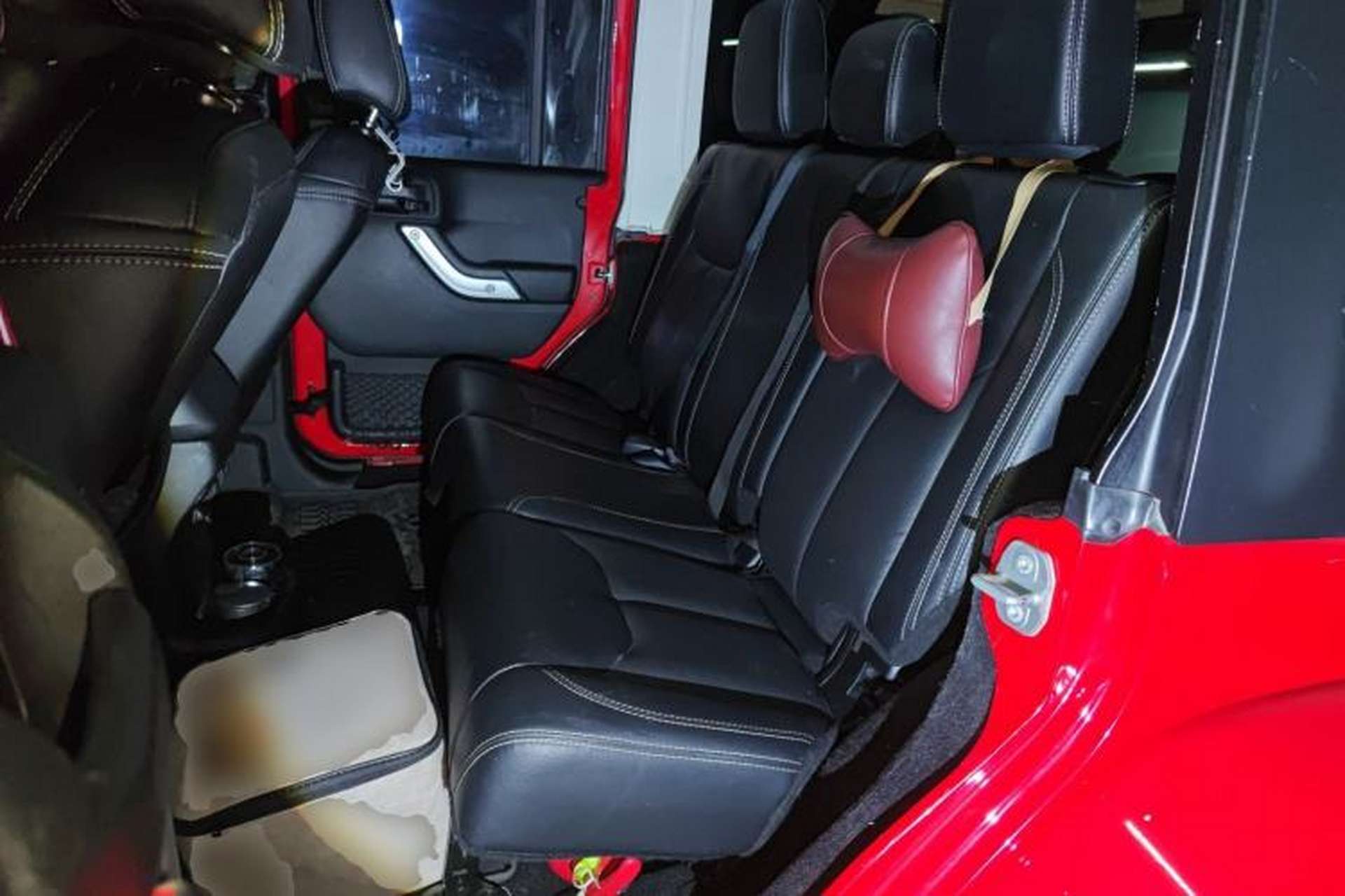 Used Jeep Wrangler 2017 3.0L Sahara Four-Door Comfort Edition Left Rear Seat