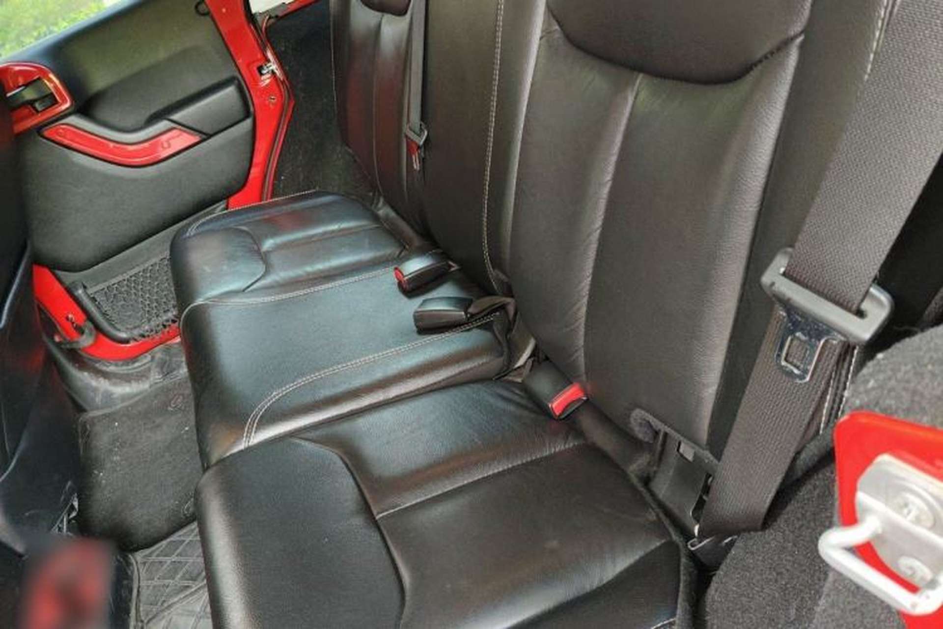 Used Jeep Wrangler 2017 3.0L Sahara Four-Door Comfort Edition Left Rear Seat