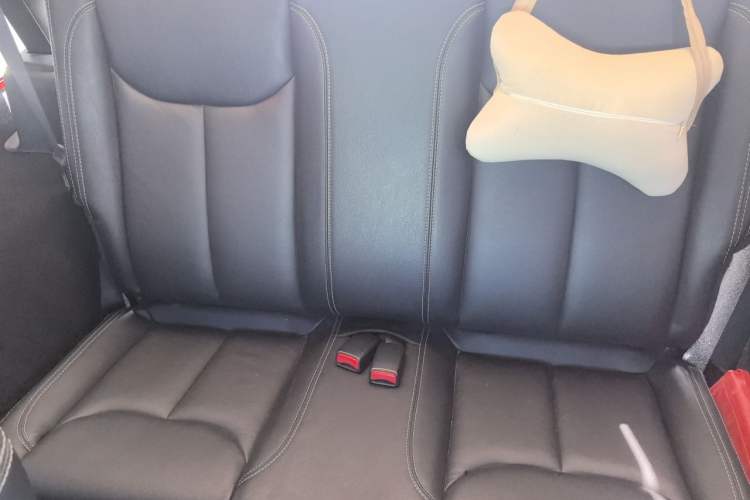 Used Jeep Wrangler 2017 3.6L Rubicon Two-Door Comfort Edition Left Rear Seat